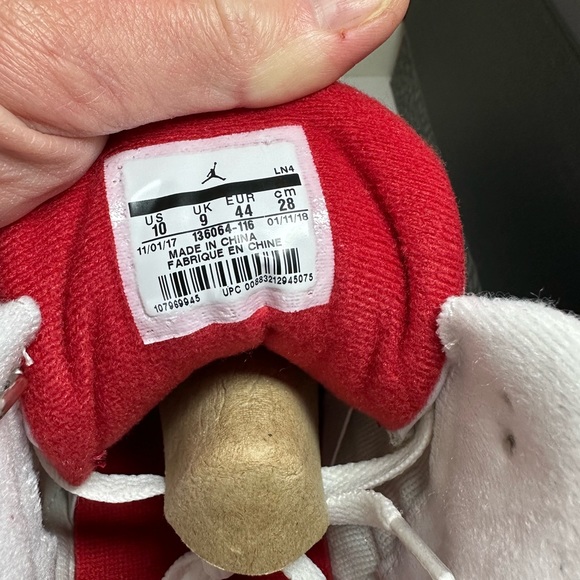 NWT 2018 JORDAN 3 RETRO HALL OF FAME “KATRINA” MENS SZ 10 DEADSTOCK OG ALL - Picture 11 of 16